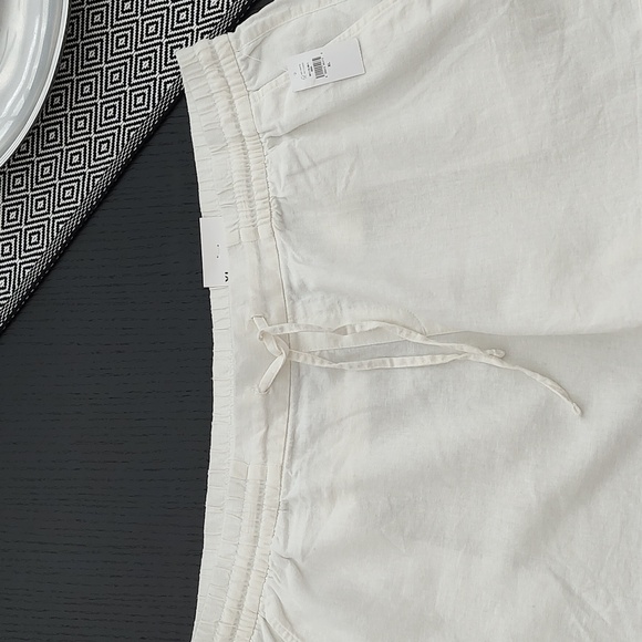 New Linen Blend High Waist Off-White Pull On Shorts Pockets 4.5" Inseam XL - Picture 3 of 7